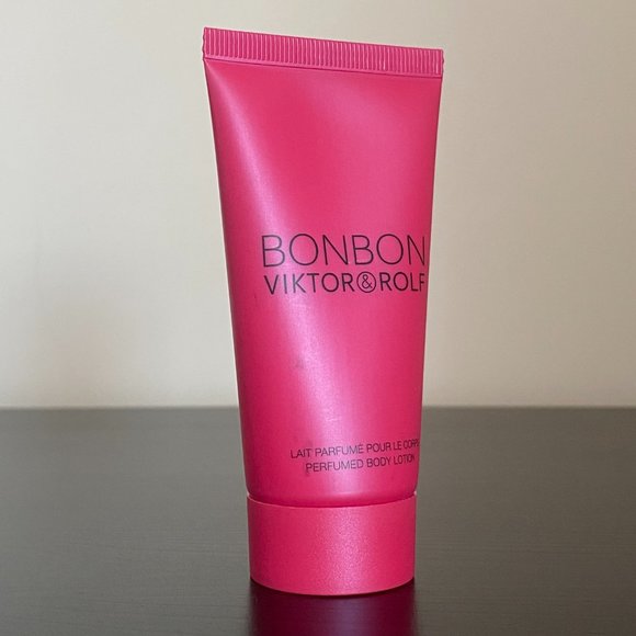 Viktor & Rolf Bonbon Perfumed Body Lotion - Picture 3 of 11